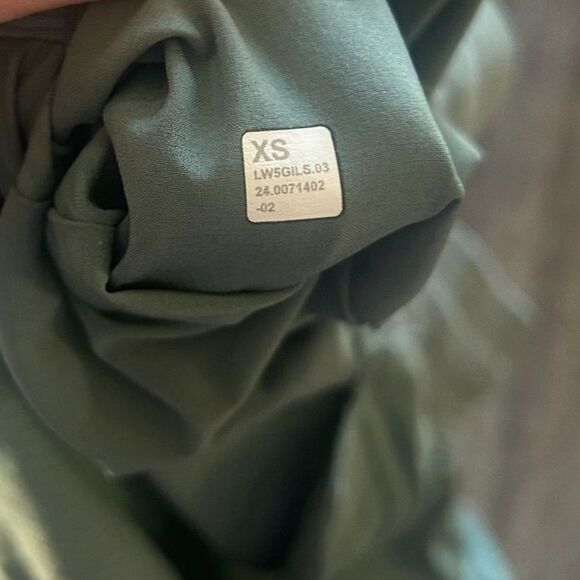 Lululemon Dance Studio Relaxed-Fit Mid-Rise Cargo Pant Grey Eucalyptus, Size XS - Picture 8 of 8
